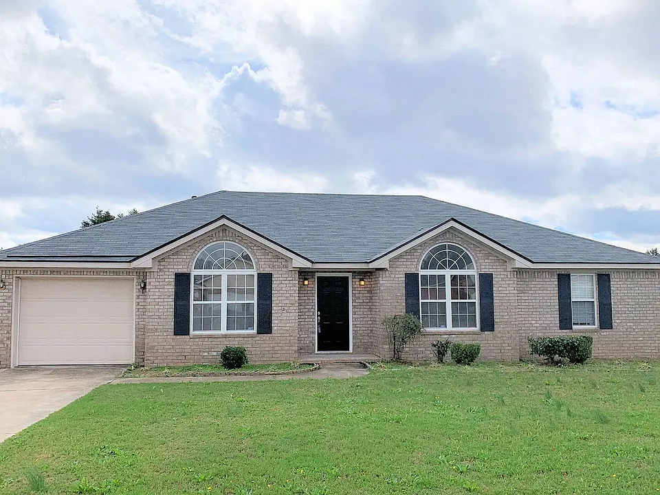 225 Taylor Cir