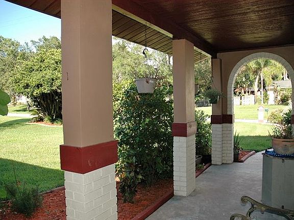 3rd image of 3309 Lake Saxon Dr