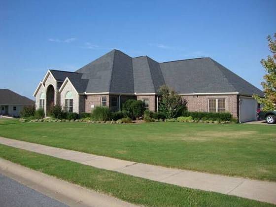 1st image of 3430 N Gunnison Dr