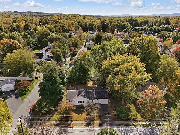 2nd image of 16 Knollwood Road