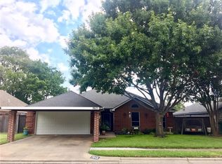 7012 Thomas Pl, Watauga, TX 76148