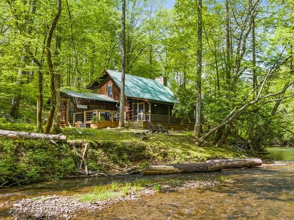 435 Trillium Rd, Suches, GA 30572