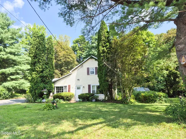 13 Dugan Hill Road, Malta, NY 12118