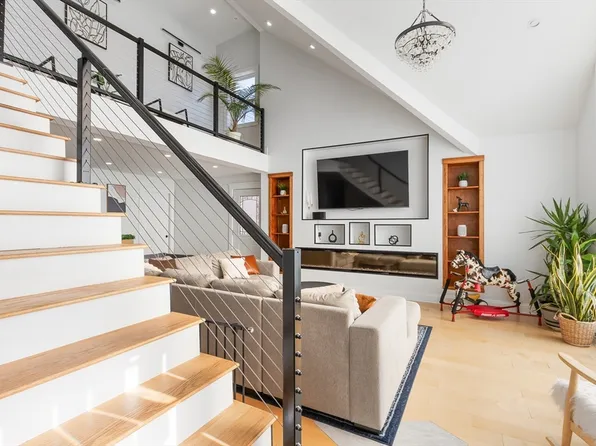 294 River St, Braintree, MA 02184