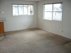 2nd image of 3010 Willamette St APT 4
