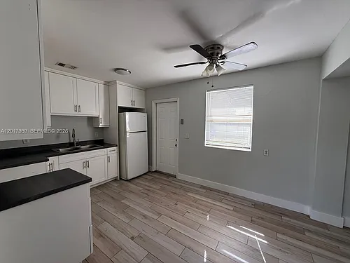 4393 Davis Rd #1 Photo 1