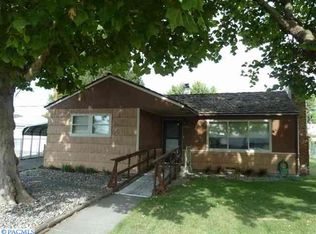 1909 N 11th Ave, Pasco, WA 99301