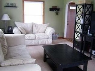 640 Cedar Bend St, Waterloo, IA 50703