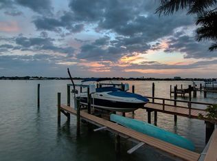 6956 S Shore Dr S, South Pasadena, FL 33707