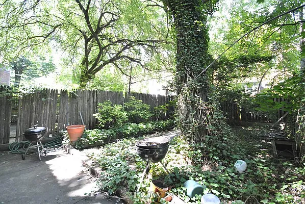 Rented by Town Residential | media 28