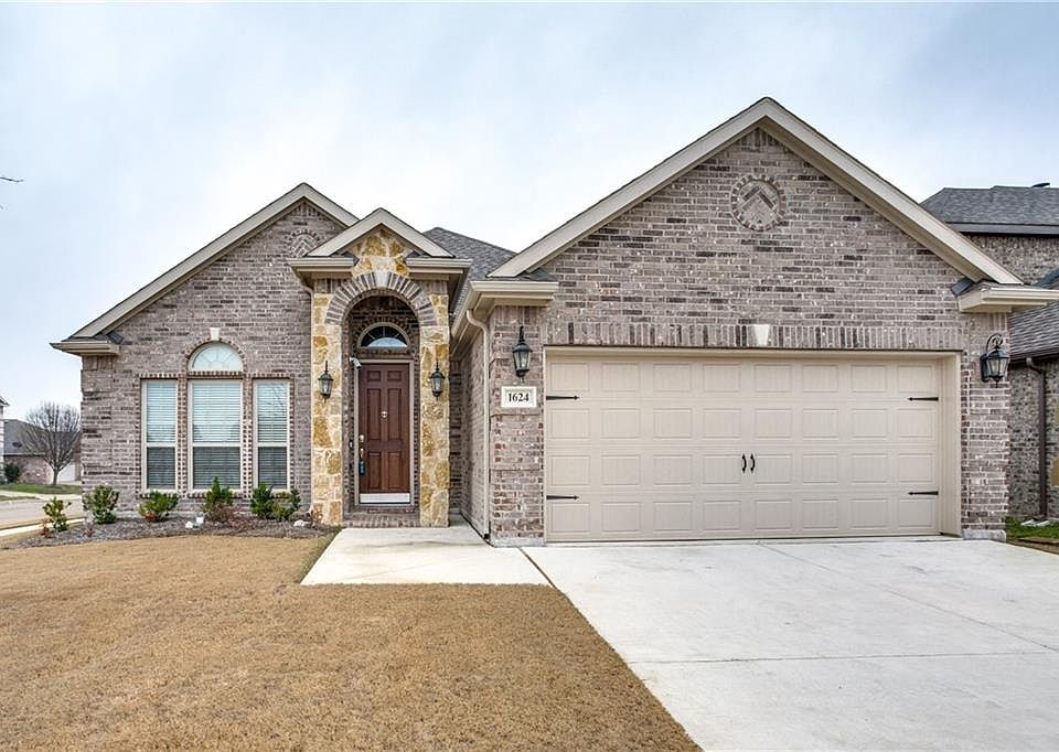 1st image of 1624 Scarlet Crown Dr