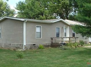 203 E Dover St, Appleton City, MO 64724