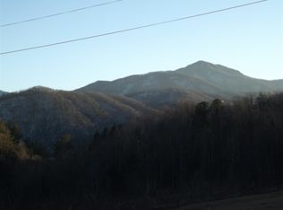 230 Ridge Walk Rd, Cosby, TN 37722