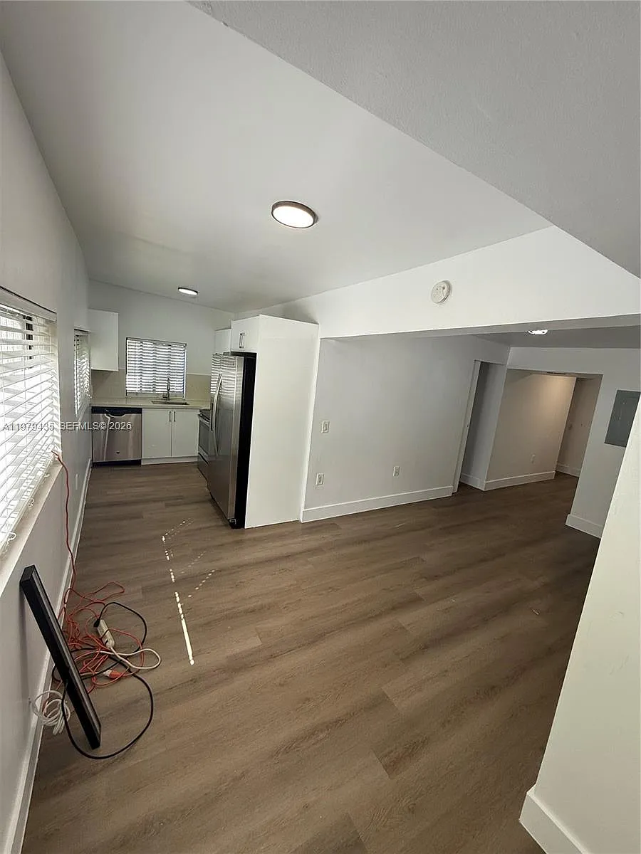 Building Photo - 5451 NW 6th Ave #2