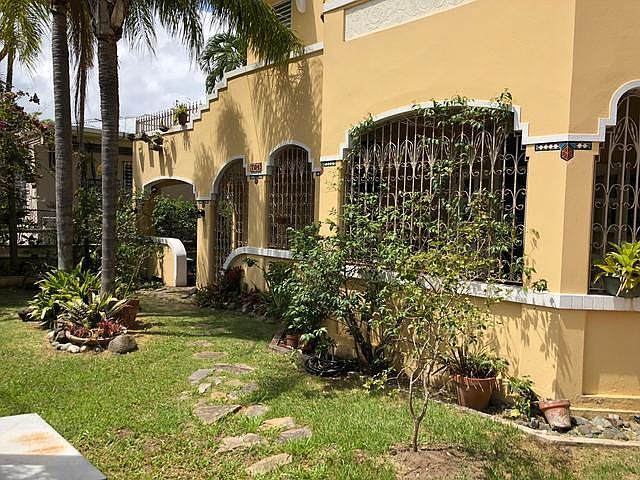 2nd image of 704 Calle Estado