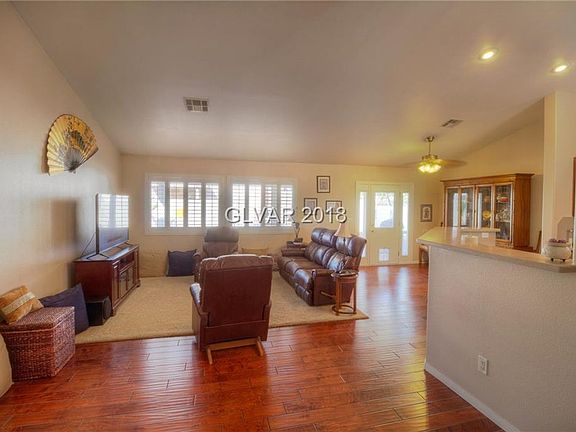 3rd image of 2122 Maui Surf Ave