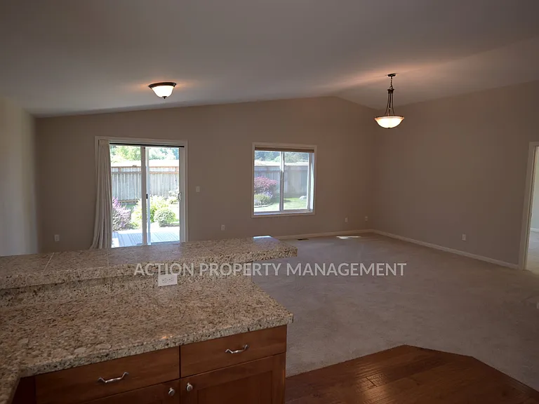 41 W Lobelia Dr — Photo 13