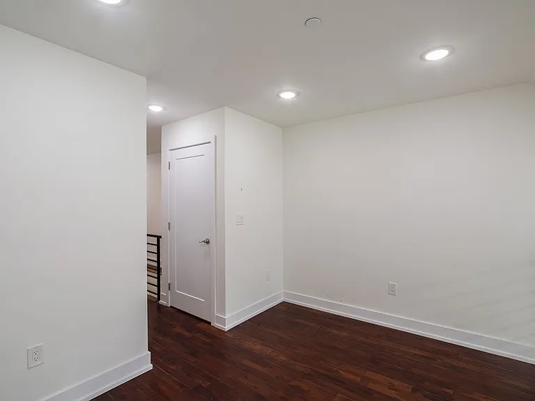 1220 Lecount St #A — Photo 22