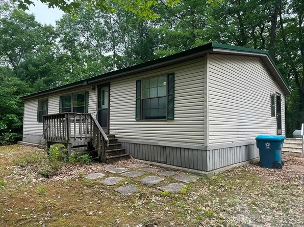 3331 Russell Dr, Harrison, MI 48625