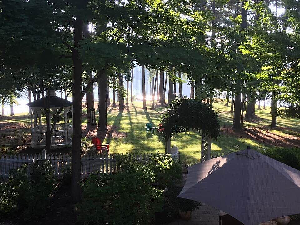 Back Yard Paradise