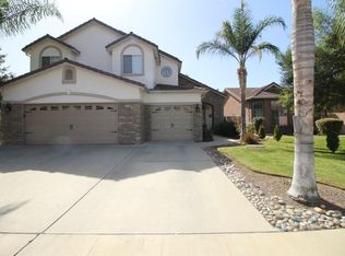 2738 Rall Ave, Clovis, CA 93611