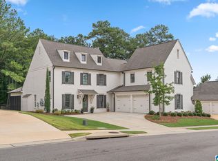 1772 Helen Ridge Cir, Vestavia Hills, AL 35242