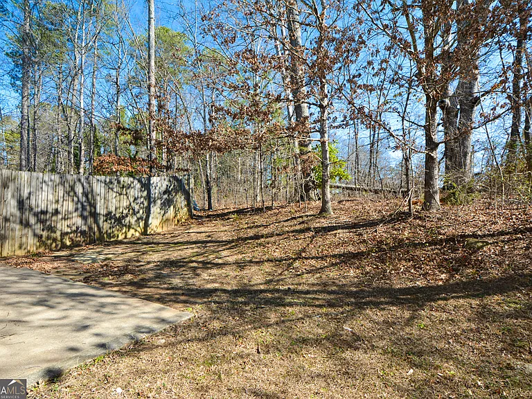 5460 Hampton Ct — Photo 48