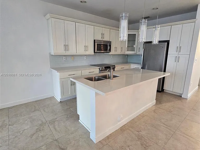 5810 NW 104th Path #5810 — Photo 14