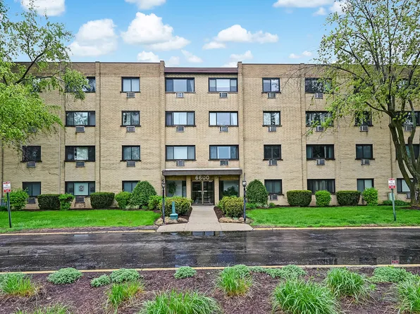 6600 S Brainard Ave APT 402, Countryside, IL 60525