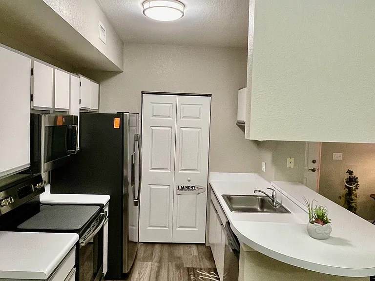 6481 Aragon Way #305 — Photo 10