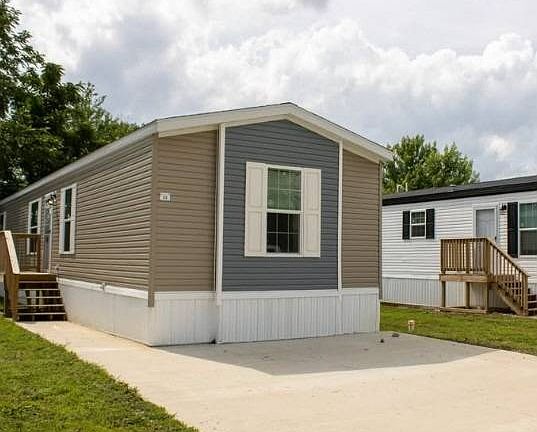 4th image of 1501 Old State Rd #32