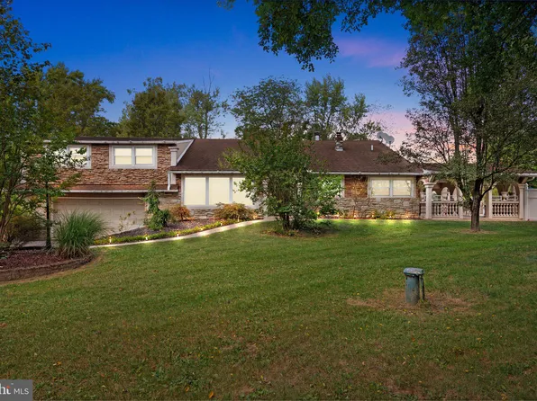 3165 Pickertown Rd, Warrington, PA 18976