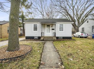 2707 Eisenhower Dr, Racine, WI 53405