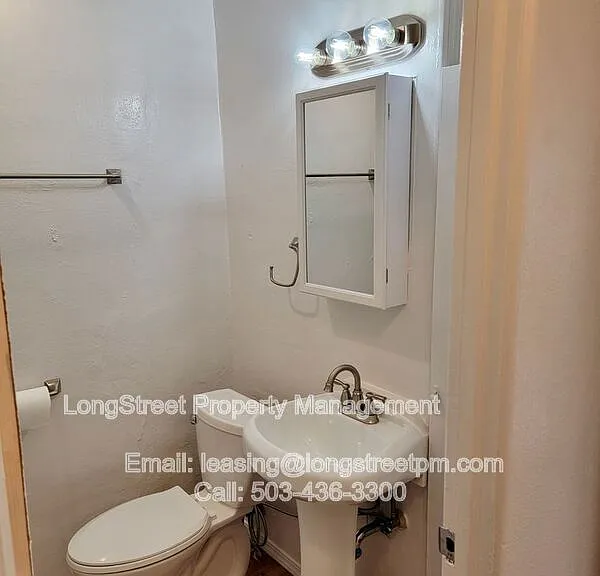 628 NW 19th St — Photo 6