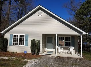 115 8th St, Colonial Beach, VA 22443