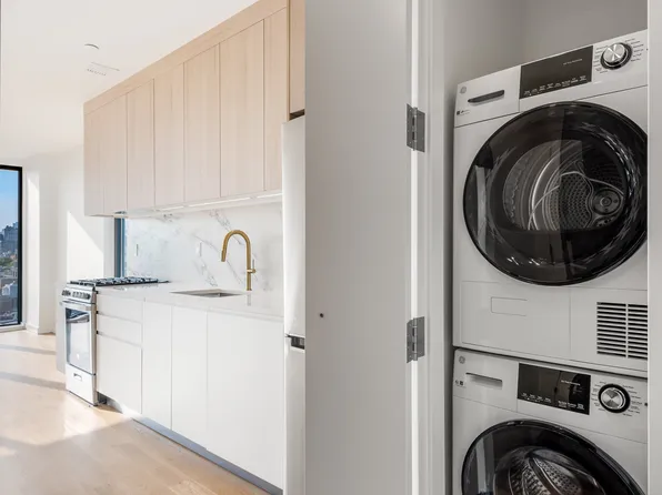 375 Dean Street image 6 of 45