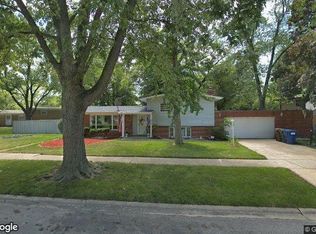 830 W Terrace Dr, Glenwood, IL 60425