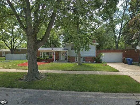 830 W Terrace Dr, Glenwood, IL 60425