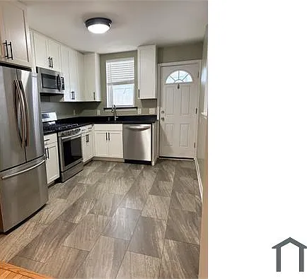 3 bed, 1190 sqft, $2,950 — Photo 1