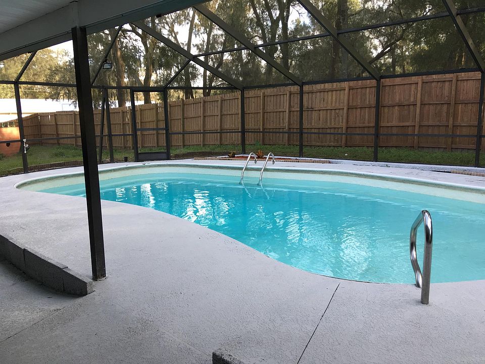 1st image of 35832 Hope Ln