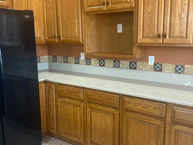 6045 Matamoros Rd NE — Photo 4