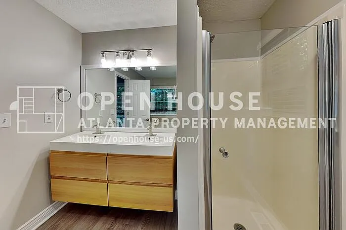 328 Abbington Ln — Photo 9