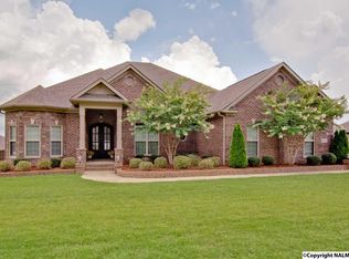8017 Goose Ridge Dr, Owens Cross Roads, AL 35763