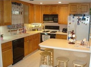 27 Stony Run Rd, Newburgh, NY 12550