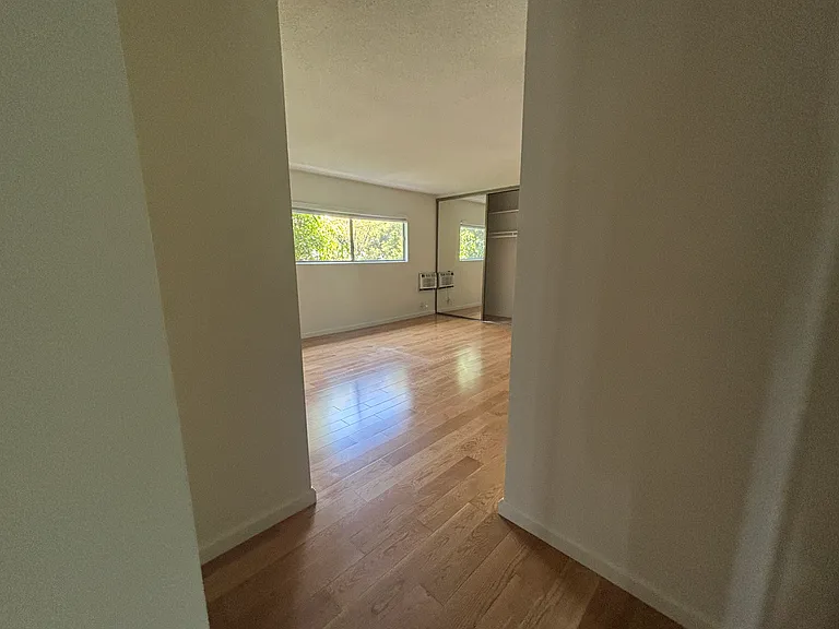 4441 Ponca Ave #H — Photo 13