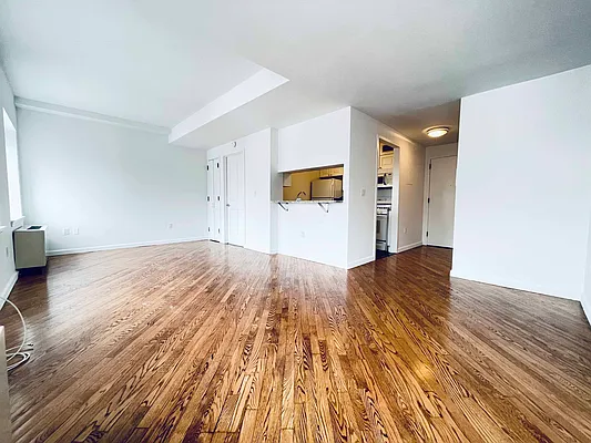 Rented by Addison Property Group | media 9