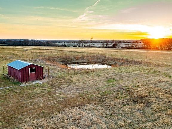 4th image of 30432 SE 1150th Rd