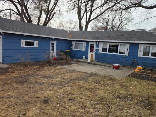 5011 Vera Cruz Ave N, Crystal, MN 55429