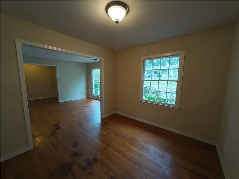 5209 Maudelayne Dr N — Photo 3