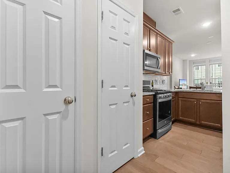 54 Arnold Dr — Photo 15